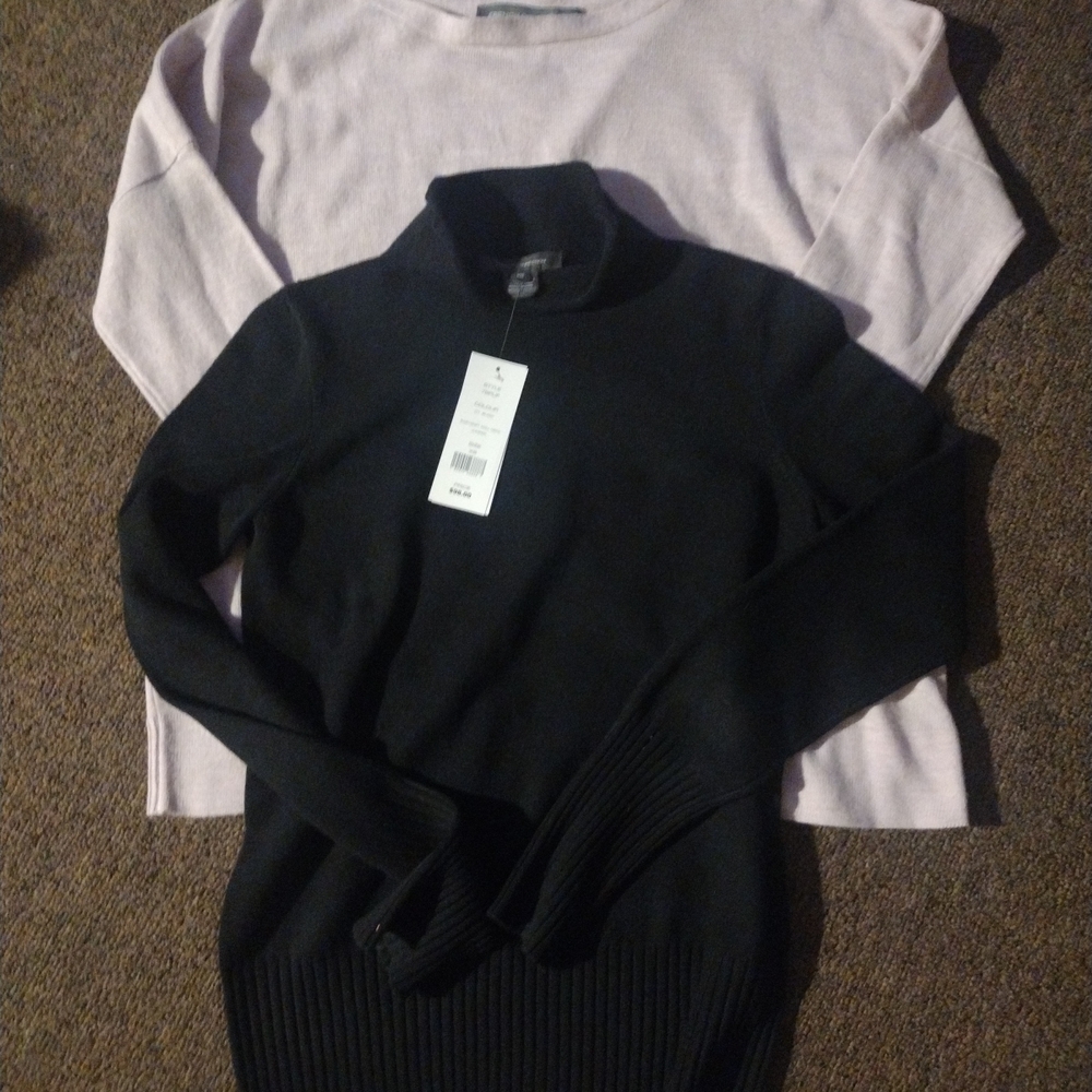 2xFrench Connection Black and Light Pink Turtleneck Sweater Set